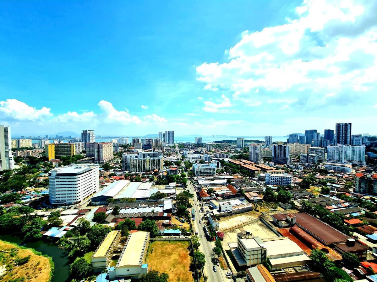 Beacon Executive Suite - Skypool Penang View George Town Buitenkant foto