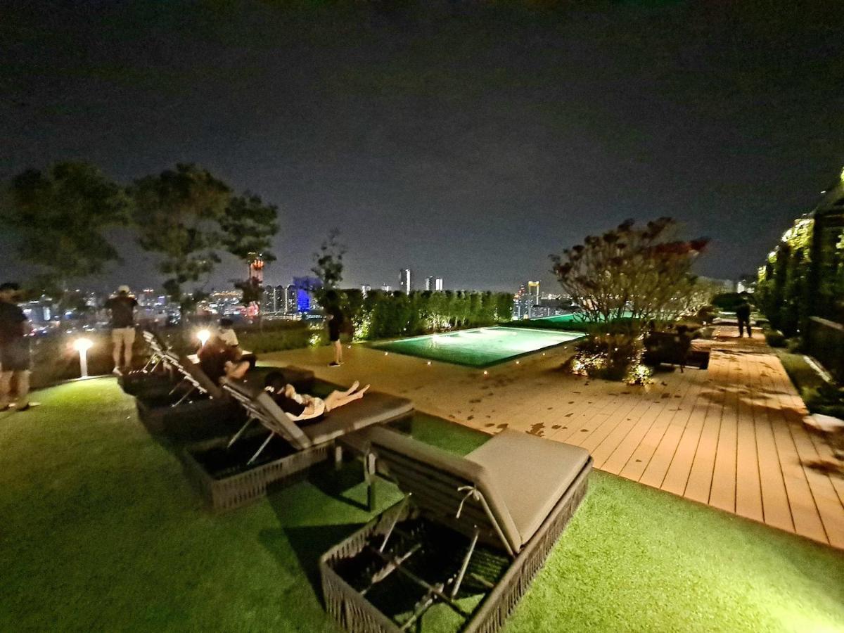 Beacon Executive Suite - Skypool Penang View George Town Buitenkant foto