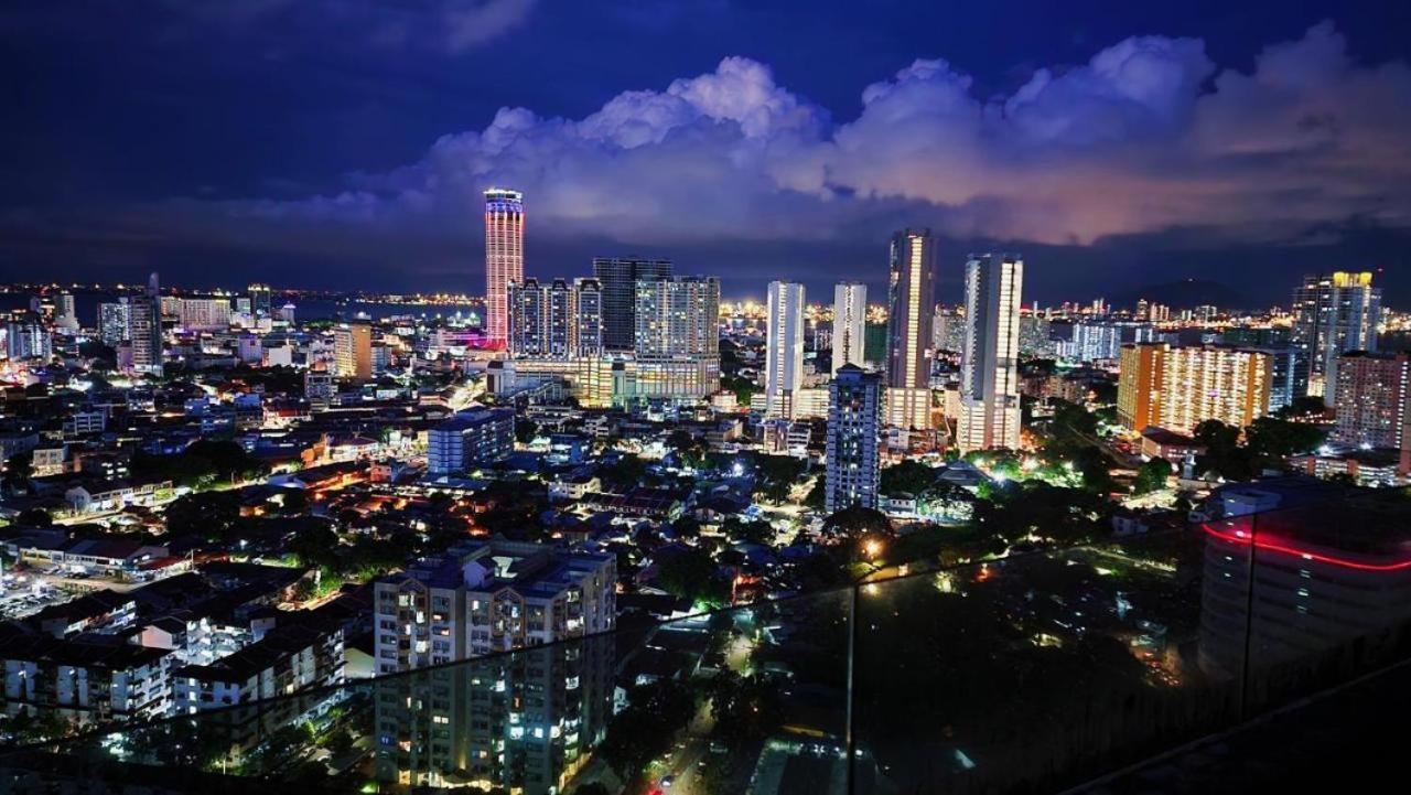 Beacon Executive Suite - Skypool Penang View George Town Buitenkant foto